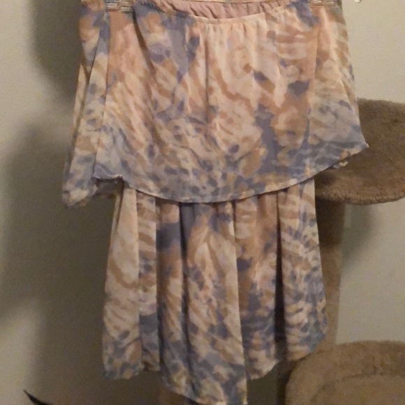 Romper - Picture 2 of 2